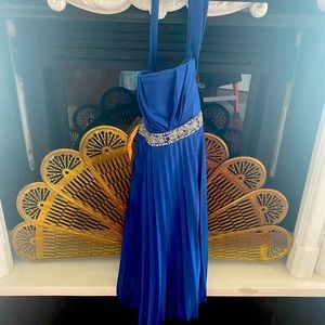 Speechless semi formal halter dress size XL